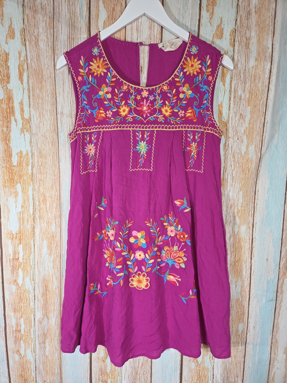 Savanna Jane Magenta Embroidered Sleeveless Mini Dress. Size Small
